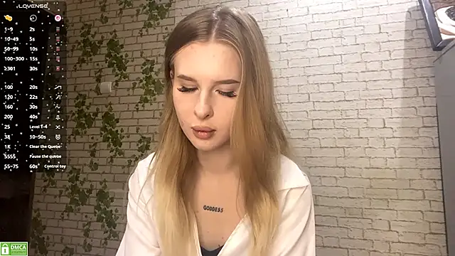 Snapshot of RosalindSherlock chatting on November 7, 2025, 8:35 pm RosalindSherlock online show from November 7, 2025, 8:35 pm