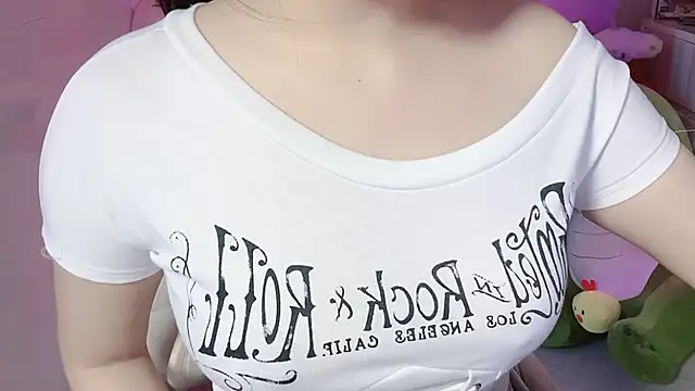 BeChinh Lee online show from March 18, 2026, 4:59 am