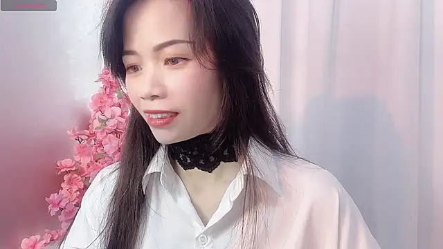 Snapshot of Lynnalltop-165-KeKe chatting on November 6, 2025, 2:37 am Lynnalltop-165-KeKe online show from November 6, 2025, 2:37 am