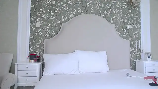 TesaQuinn online show from February 4, 2026, 7:09 pm