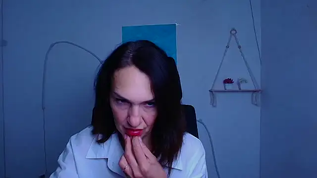 Rosie Rosee online show from December 15, 2025, 12:11 pm