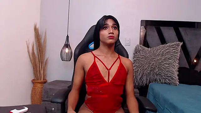 ThaliaMoon online show from October 21, 2025, 9:14 pm