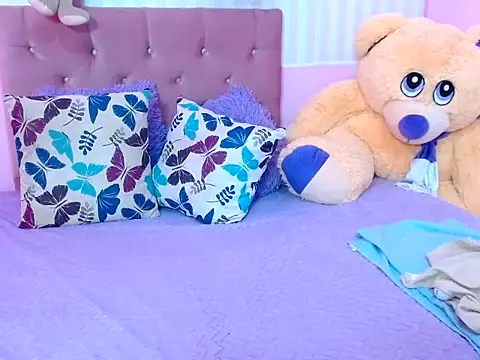 Snapshot of zara_cute chatting on October 23, 2025, 6:39 pm zara cute online show from October 23, 2025, 6:39 pm