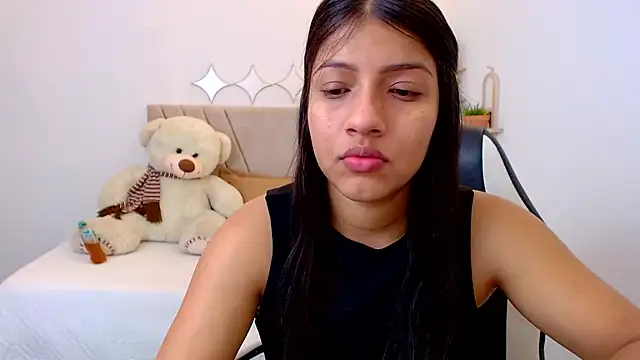 Snapshot of zara_cute chatting on July 6, 2026, 12:23 pm zara cute online show from July 6, 2026, 12:23 pm