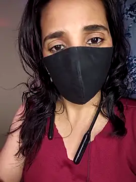 Snapshot of Royal_Shona chatting on October 29, 2025, 6:18 pm Royal Shona online show from October 29, 2025, 6:18 pm