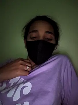 Snapshot of Royal_Shona chatting on November 11, 2025, 6:58 pm Royal Shona online show from November 11, 2025, 6:58 pm