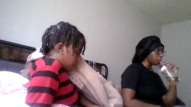 dezzidavill online show from February 17, 2026, 2:36 pm