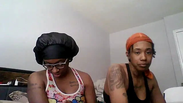 dezzidavill online show from February 8, 2026, 3:10 pm