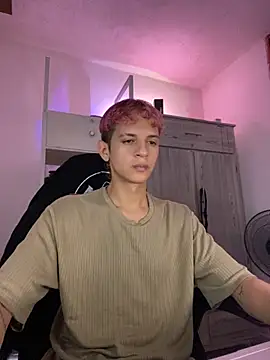 tylernova online show from December 4, 2025, 3:49 am