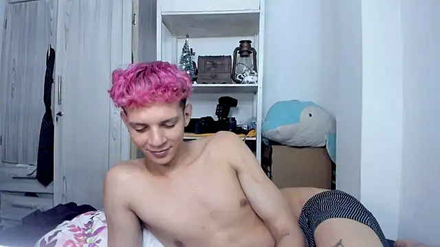 tylernova online show from December 22, 2025, 4:34 am