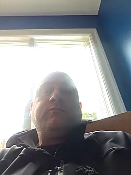 Snapshot of akstr8 chatting on March 28, 2026, 4:30 pm akstr8 online show from March 28, 2026, 4:30 pm