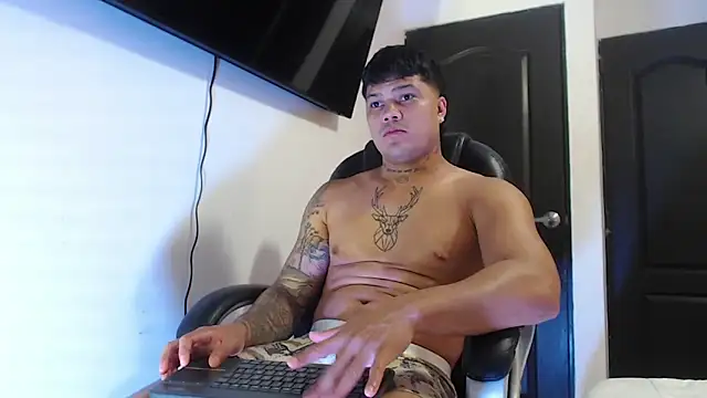 Snapshot of Boyhot_00 chatting on November 20, 2025, 1:06 am Boyhot 00 online show from November 20, 2025, 1:06 am