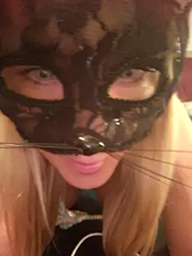 Snapshot of Libertine6259 chatting on May 2, 2026, 7:19 pm Libertine6259 online show from May 2, 2026, 7:19 pm