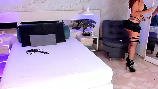 Natashaa-bluer online show from October 23, 2025, 1:32 pm