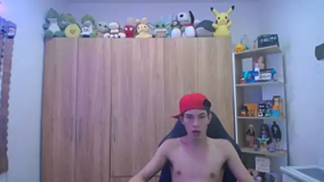 Snapshot of Pride_couple chatting on June 5, 2026, 7:41 pm Pride couple online show from June 5, 2026, 7:41 pm