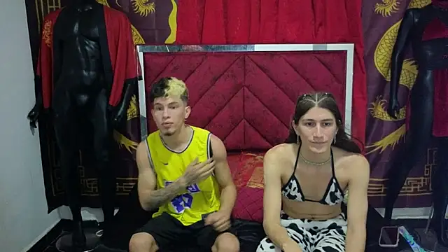 Snapshot of Pride_couple chatting on October 8, 2025, 11:38 pm Pride couple online show from October 8, 2025, 11:38 pm