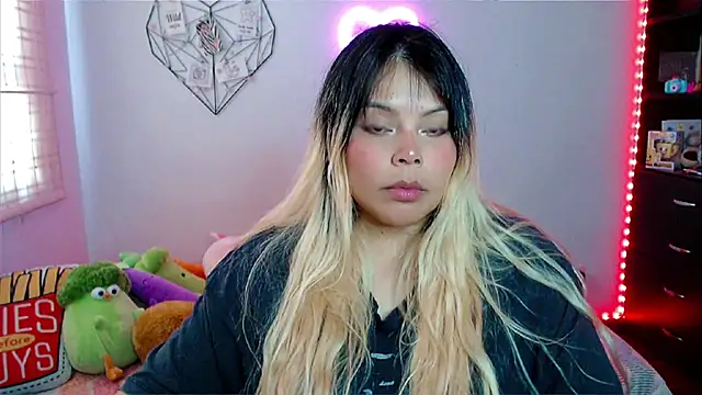 EllieMoonX online show from March 11, 2026, 8:14 pm