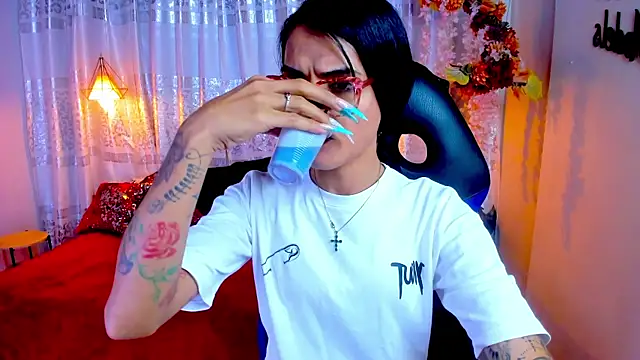 ZAMMIRA online show from November 1, 2025, 5:14 am