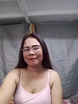 Snapshot of erma_joy chatting on May 4, 2026, 7:00 am erma joy online show from May 4, 2026, 7:00 am