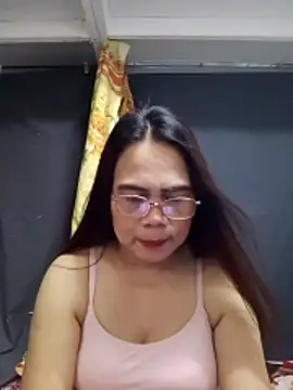 Snapshot of erma_joy chatting on April 21, 2026, 7:04 am erma joy online show from April 21, 2026, 7:04 am