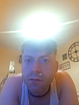 DelayedAnalog720 online show from October 26, 2025, 9:37 pm