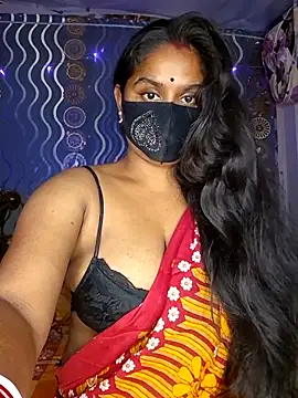 Snapshot of Sweet-Maddlina chatting on March 8, 2026, 11:35 am Sweet-Maddlina online show from March 8, 2026, 11:35 am