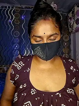 Snapshot of Sweet-Maddlina chatting on April 1, 2026, 1:52 pm Sweet-Maddlina online show from April 1, 2026, 1:52 pm