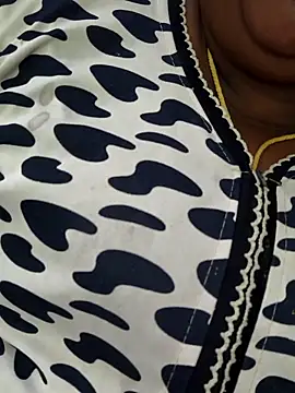 Snapshot of sweetrevathi chatting on November 25, 2025, 9:20 am sweetrevathi online show from November 25, 2025, 9:20 am