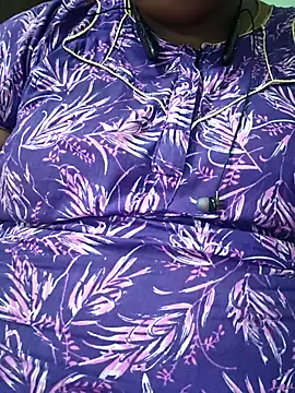 Snapshot of sweetrevathi chatting on October 30, 2025, 12:47 pm sweetrevathi online show from October 30, 2025, 12:47 pm