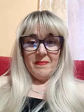 Snapshot of Amelialove42 chatting on November 5, 2025, 2:09 pm Amelialove42 online show from November 5, 2025, 2:09 pm