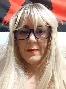 Snapshot of Amelialove42 chatting on November 19, 2025, 6:30 pm Amelialove42 online show from November 19, 2025, 6:30 pm