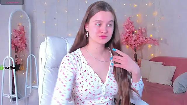 Renesmy Black online show from February 10, 2026, 11:48 pm