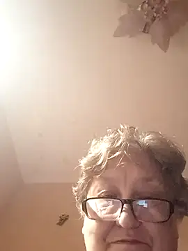 Katherine735 online show from November 3, 2025, 9:29 pm