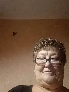 Katherine735 online show from November 22, 2025, 7:35 pm