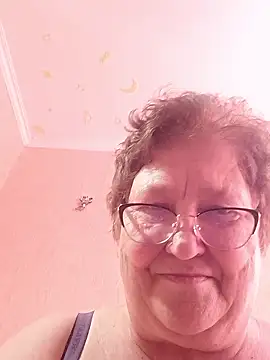 Snapshot of Katherine735 chatting on May 22, 2026, 3:59 am Katherine735 online show from May 22, 2026, 3:59 am