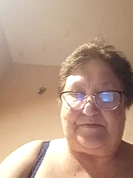 Snapshot of Katherine735 chatting on May 19, 2026, 8:49 pm Katherine735 online show from May 19, 2026, 8:49 pm