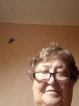 Katherine735 online show from January 13, 2026, 12:04 am