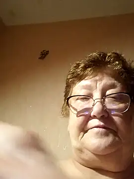 Snapshot of Katherine735 chatting on June 3, 2026, 9:30 pm Katherine735 online show from June 3, 2026, 9:30 pm