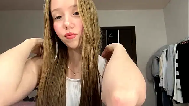 AntoniaMoravick online show from October 15, 2025, 7:22 pm