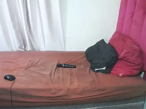 Snapshot of Kelly-001 chatting on October 22, 2025, 12:59 pm Kelly-001 online show from October 22, 2025, 12:59 pm