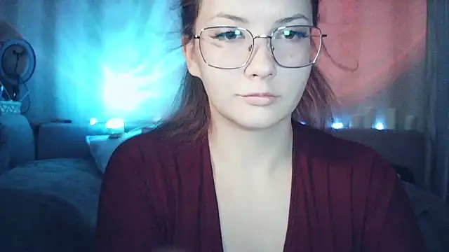 Snapshot of MoodieMira chatting on February 28, 2026, 7:46 pm MoodieMira online show from February 28, 2026, 7:46 pm