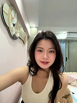 Snapshot of niannian6373 chatting on January 13, 2026, 12:53 pm niannian6373 online show from January 13, 2026, 12:53 pm