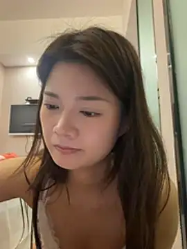 Snapshot of niannian6373 chatting on March 11, 2026, 2:00 pm niannian6373 online show from March 11, 2026, 2:00 pm