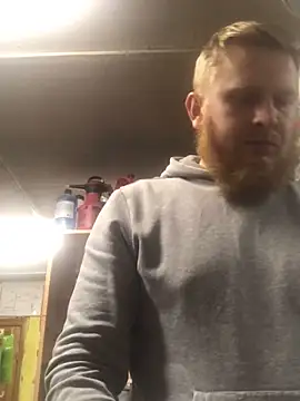 Snapshot of bodywork30 chatting on October 27, 2025, 3:02 pm bodywork30 online show from October 27, 2025, 3:02 pm