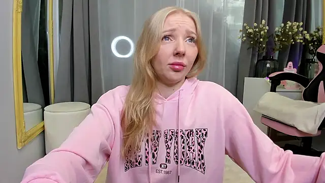 Snapshot of SundyRose chatting on February 28, 2026, 8:58 am SundyRose online show from February 28, 2026, 8:58 am