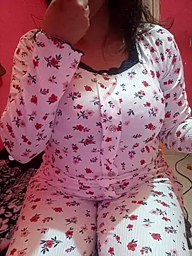 Snapshot of sondimila chatting on April 13, 2026, 9:41 pm sondimila online show from April 13, 2026, 9:41 pm