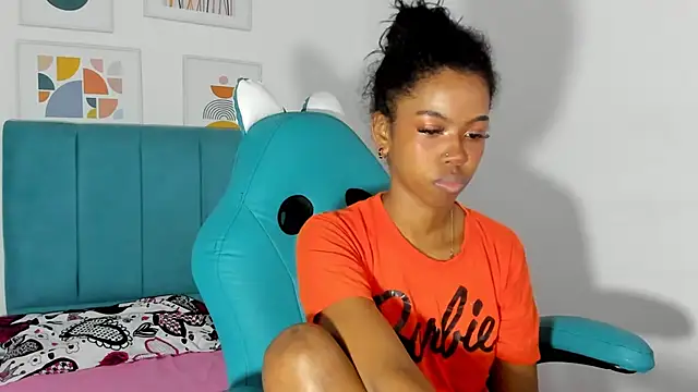 Dakota evans18 online show from November 28, 2025, 2:56 am