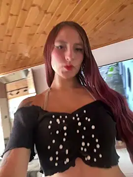 Snapshot of Im_scarlett18 chatting on November 22, 2025, 4:39 pm Im scarlett18 online show from November 22, 2025, 4:39 pm