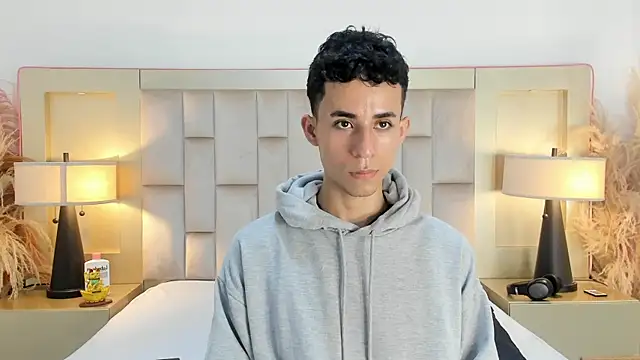 Zahir Ashar online show from April 1, 2026, 7:33 pm