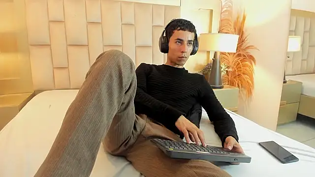 Zahir Ashar online show from March 13, 2026, 12:15 am